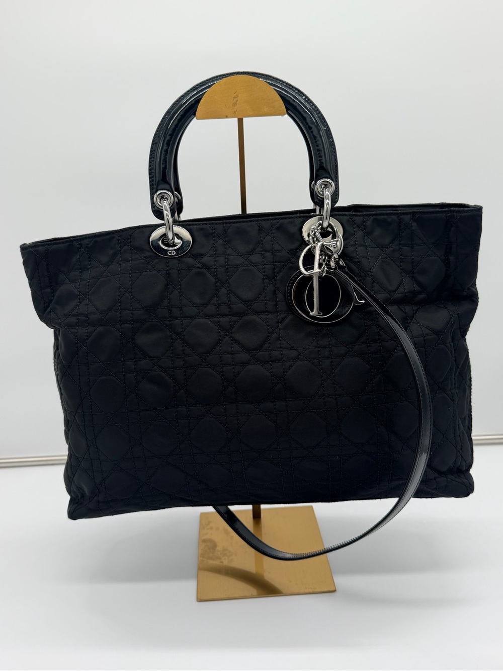 🆕 Dior Black Quilted Large Tote with Charm Hardware AUCTION HOUSE DISPLAY ONLY